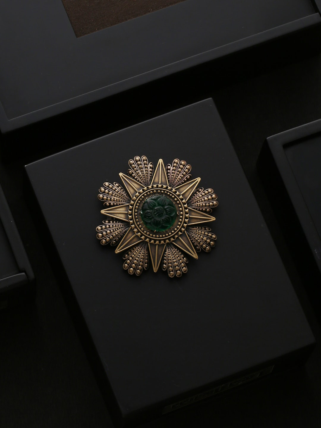 COSA NOSTRAA Men Gold-Toned & Green Stone-Studded The Stone Coin Statement Brooch