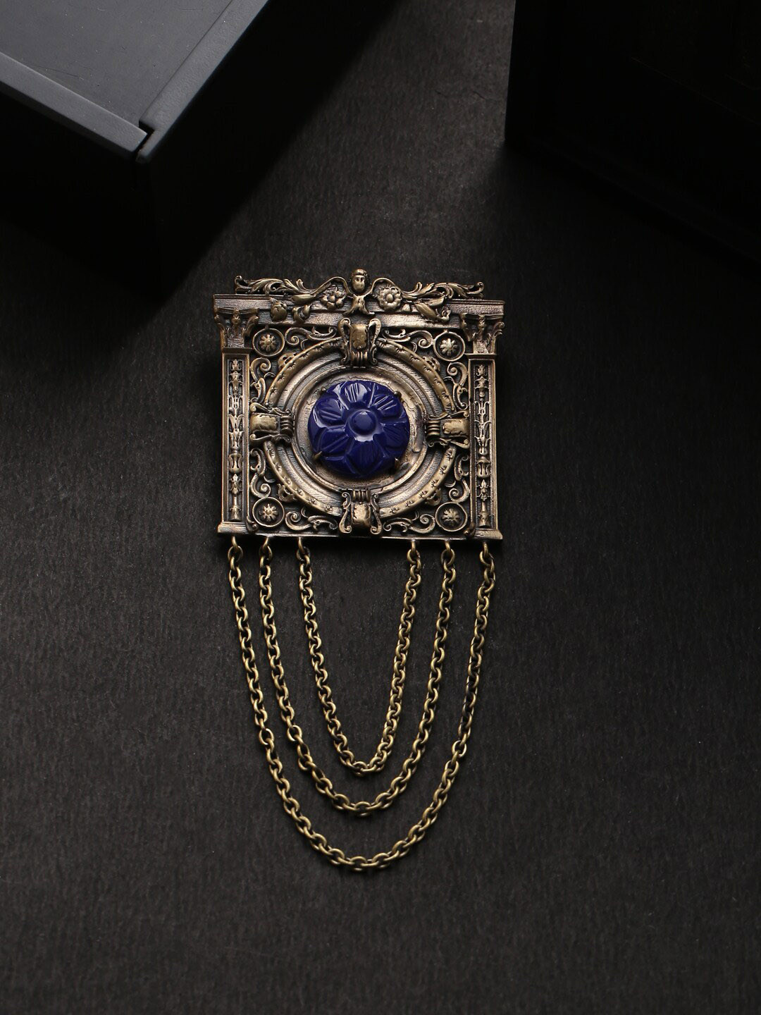 COSA NOSTRAA Men Gold-Toned & Blue The Clock-House Statement Brooch