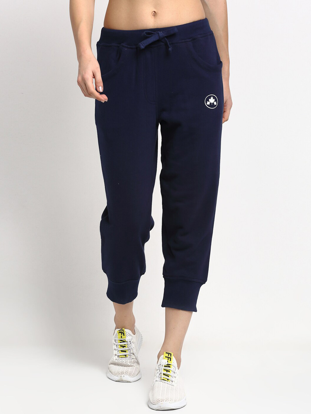 Rute Women Blue Solid Three-Forth Length Joggers