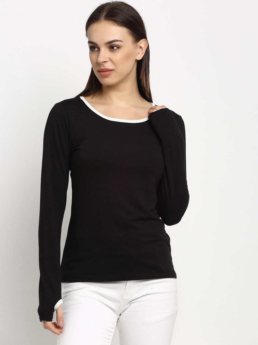 Rute Women Black Solid Boat Neck T-shirt
