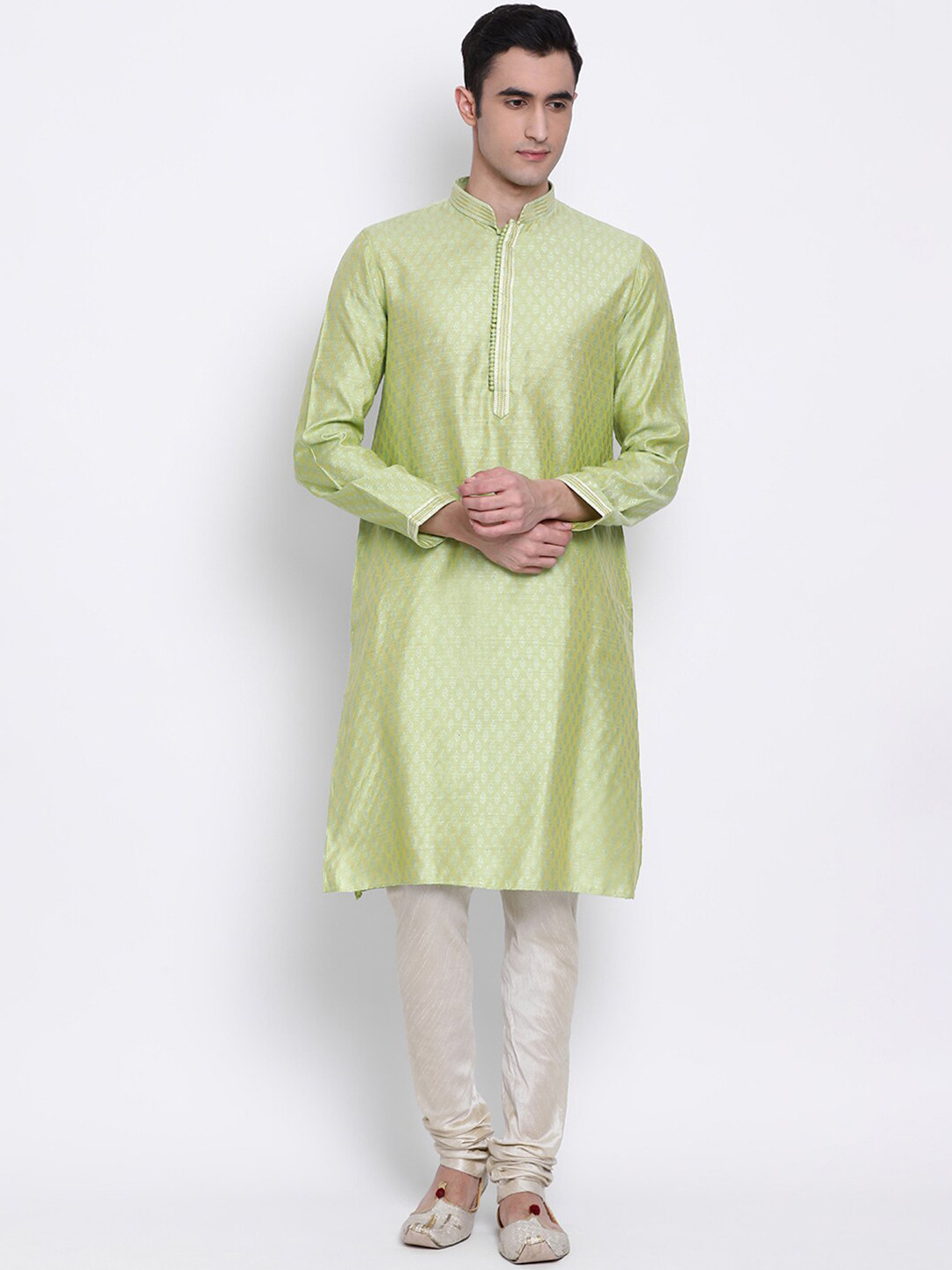 Here&Now X Sanwara  Men Green Woven Design Art Silk Kurta