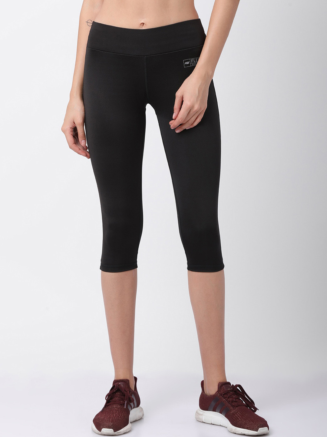 GOLDSTROMS Women Black & Grey Solid Slim Fit Dri Fit Capris