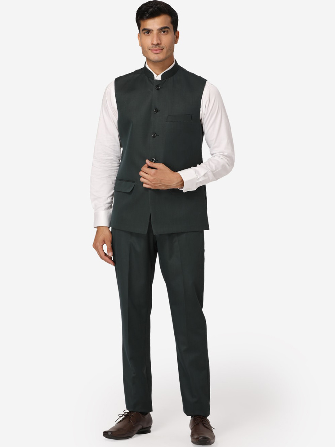 Wintage Men Green Solid Bandhgala Two-Piece Formal Suit