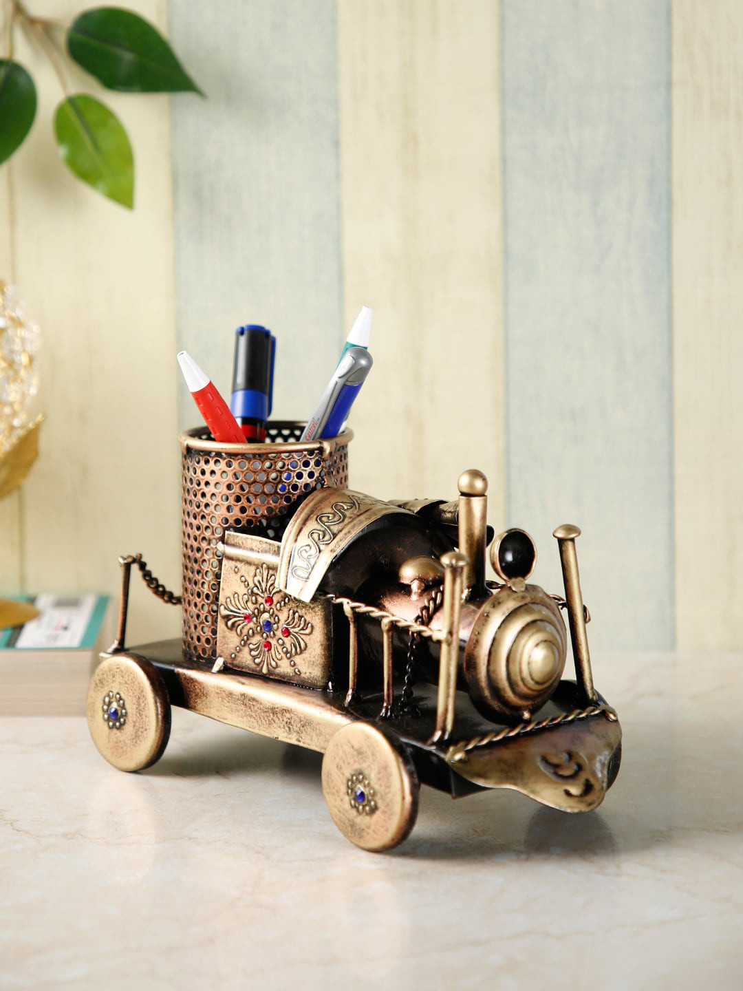CraftVatika Train Engine Pen Stand Copper Metal Metallic Living Room Small Showpiece - 5 Inches