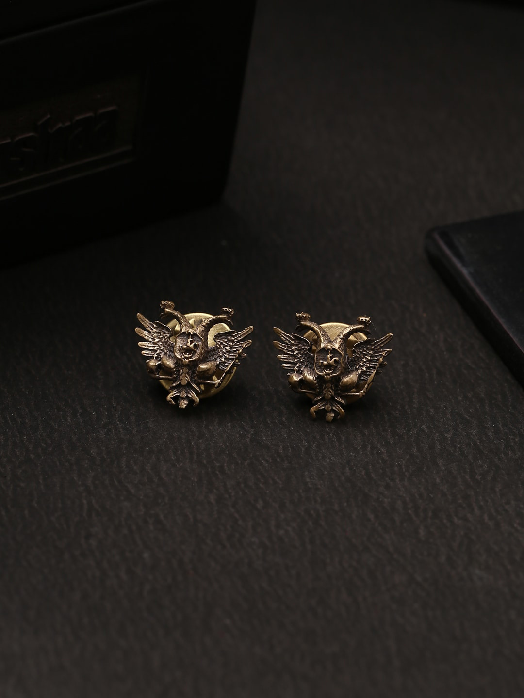 COSA NOSTRAA Men Gold-Toned Rising Phoenix Collar Tips Accessory Gift Set