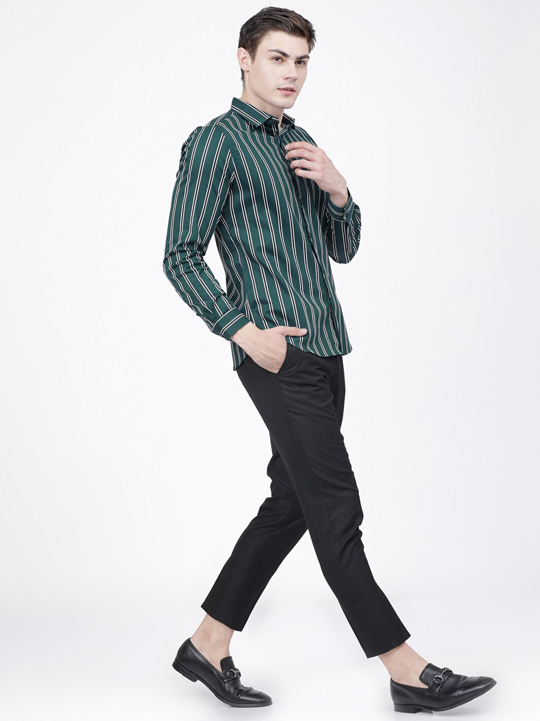 HIGHLANDER Men Teal Green & Black Slim Fit Striped Casual Shirt