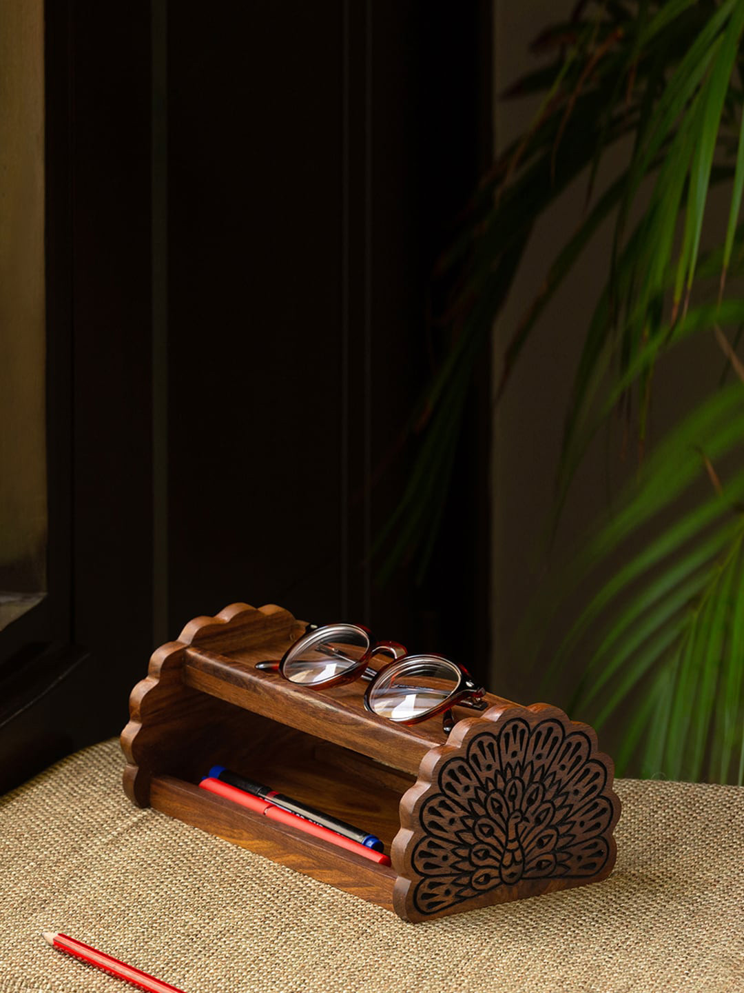 ExclusiveLane Brown Solid Hand Carved Wooden Table Organisers