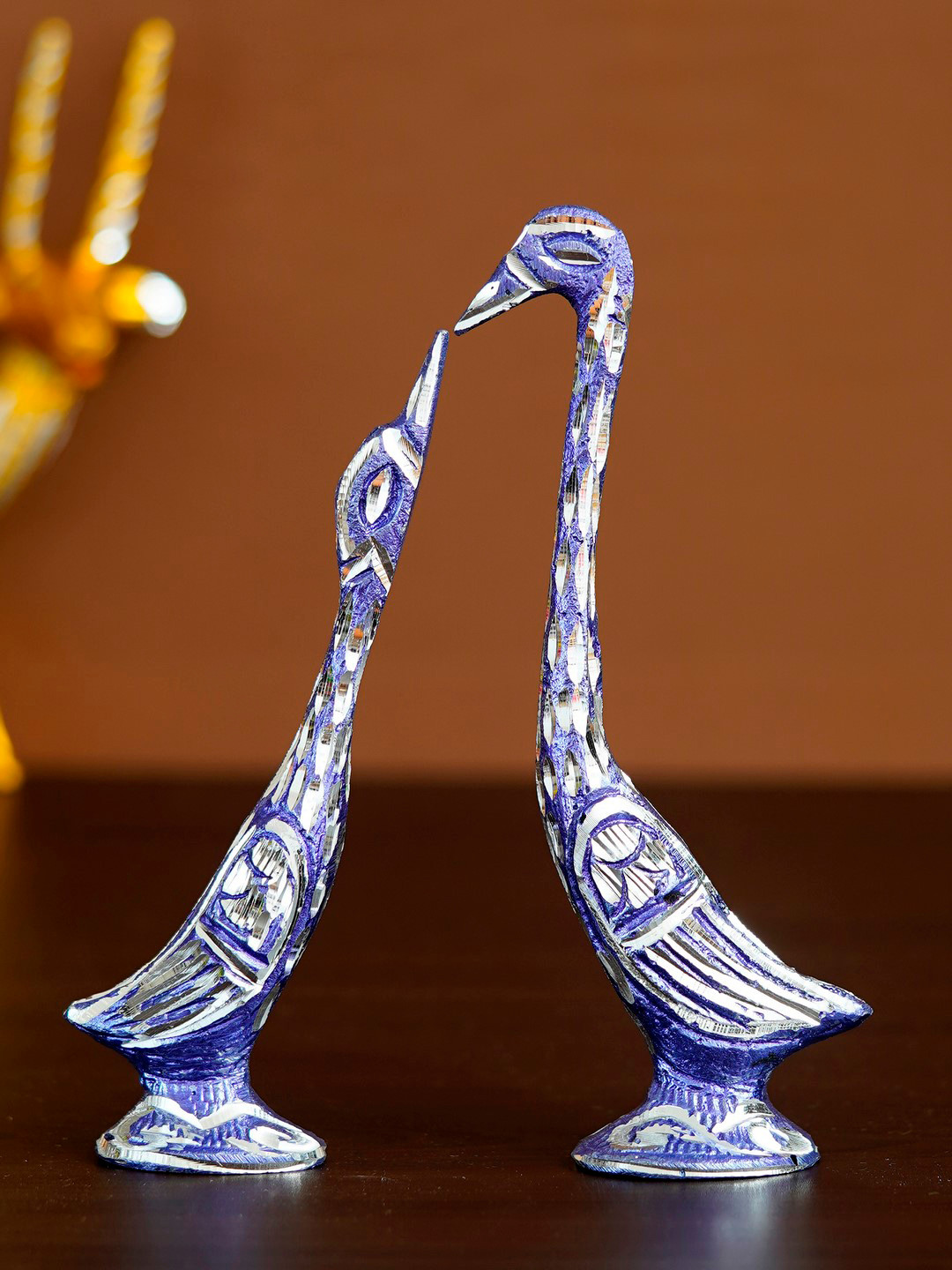 eCraftIndia Kissing Swan Couple Blue Metal Metallic Living Room Hand-Crafted Small Showpiece - 7.1 Inches