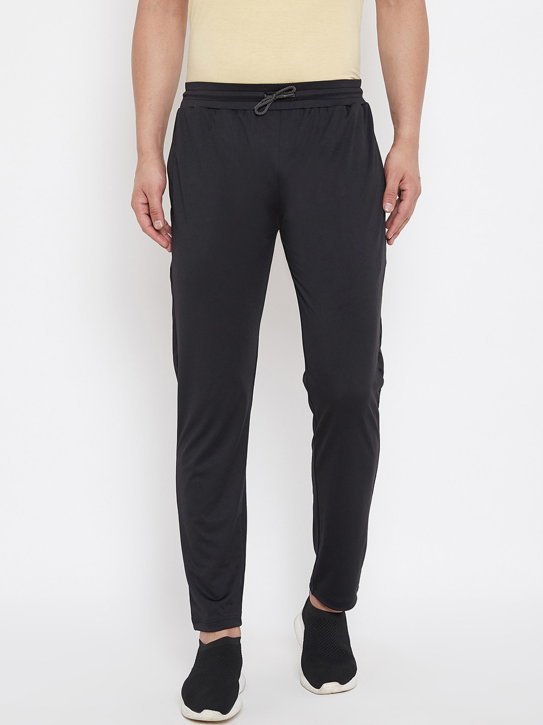 JUMP USA Men Black Solid Slim Fit Track Pants