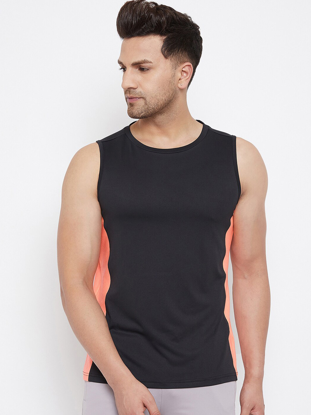 JUMP USA Men Black & Orange Solid Sleeveless T-shirt with Colourblocked Detail