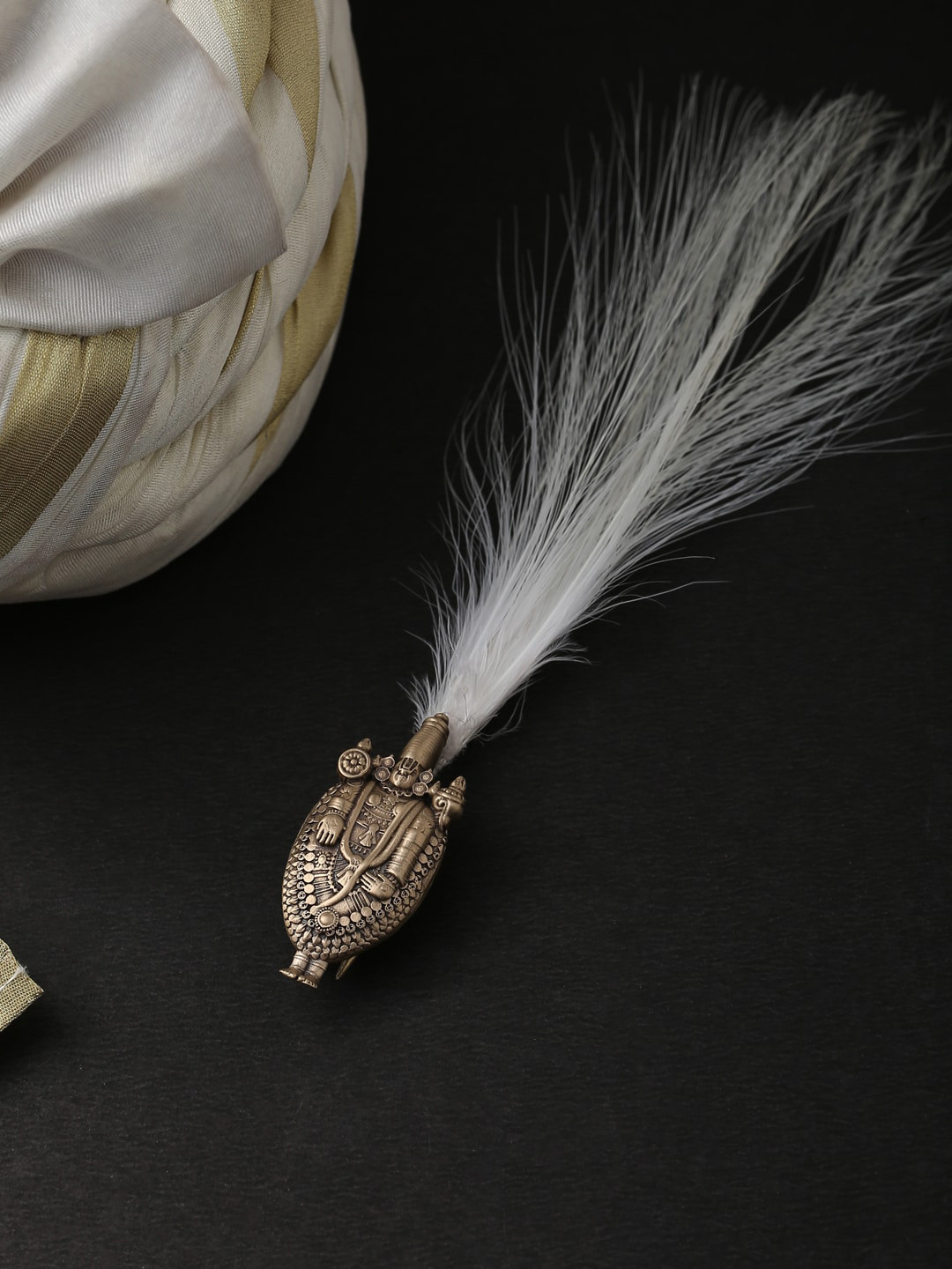 COSA NOSTRAA Men Gold-Toned & White The Lord Balaji Kalangi