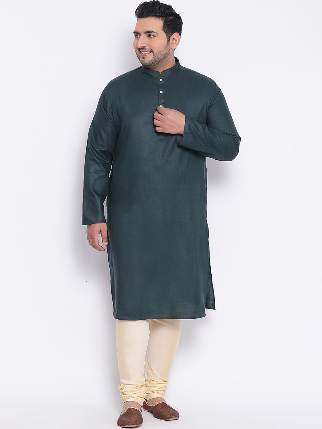 KISAH PLUS Men Green & Cream-Coloured Solid Kurta with Churidar