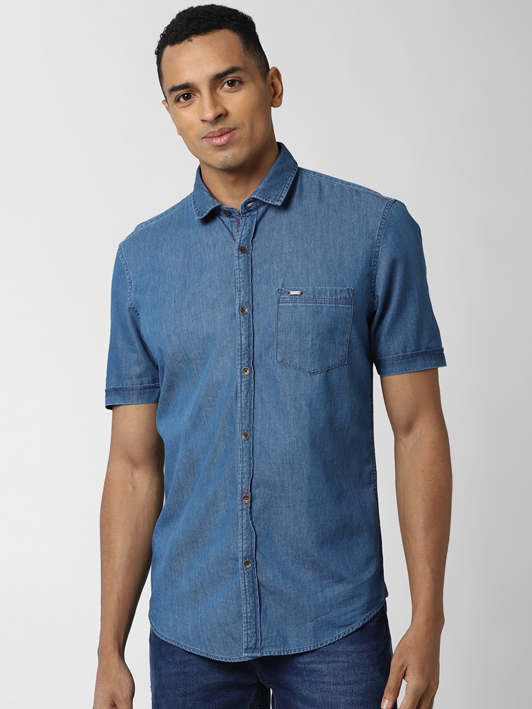 Peter England Casuals Men Blue Slim Fit Solid Denim Casual Shirt