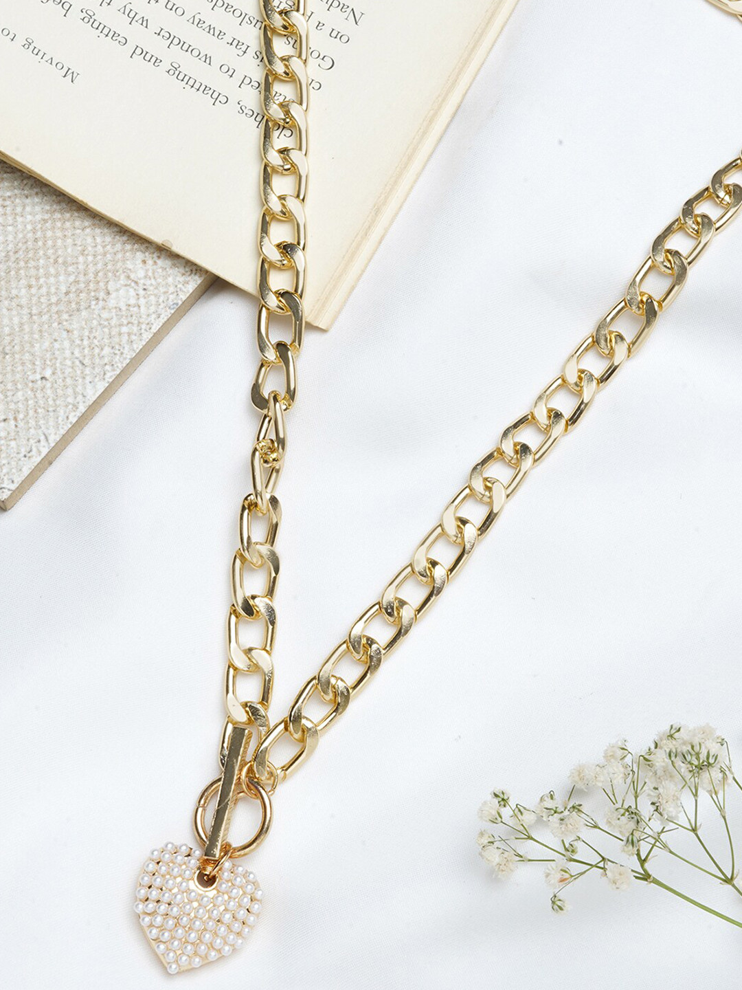 JOKER & WITCH Gold-Toned Alloy Heart Pearl Charm Gold Chain Link Necklace