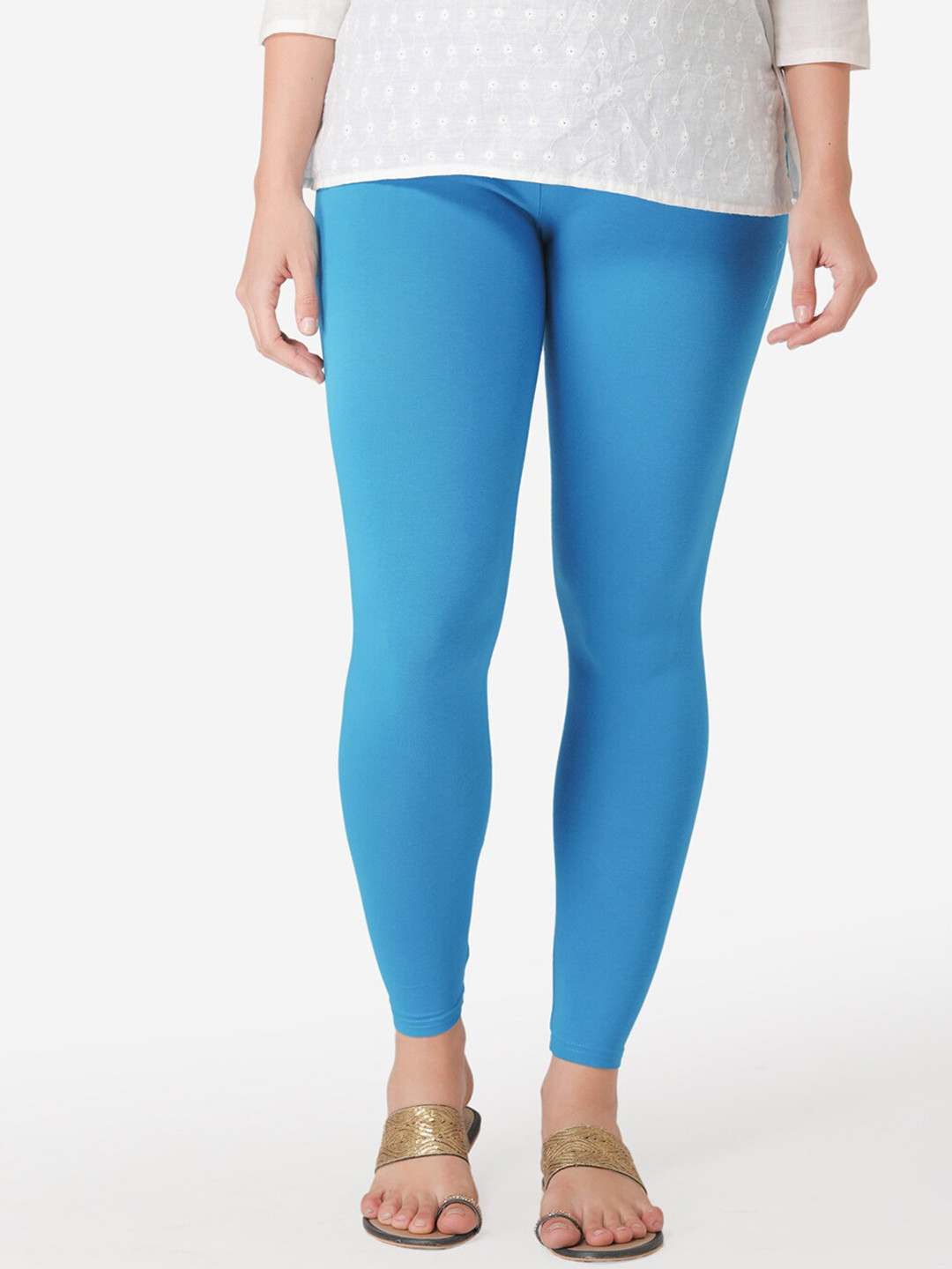 Vami Women Blue Solid Cropped Leggings