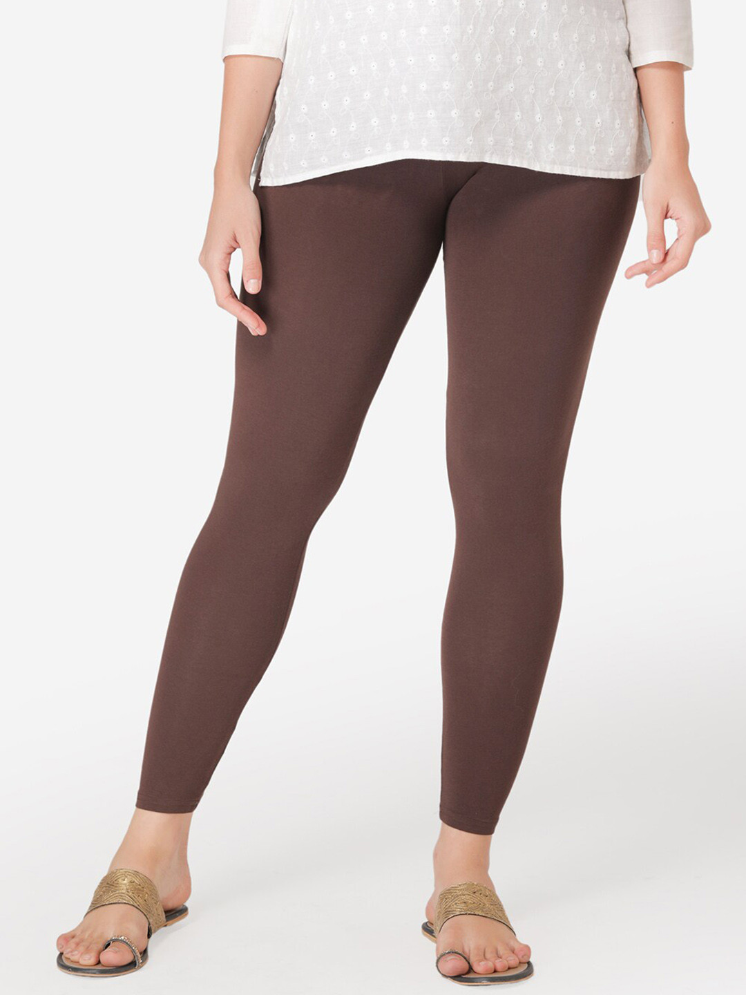 Vami Women Coffee Brown Solid Cropped Leggings