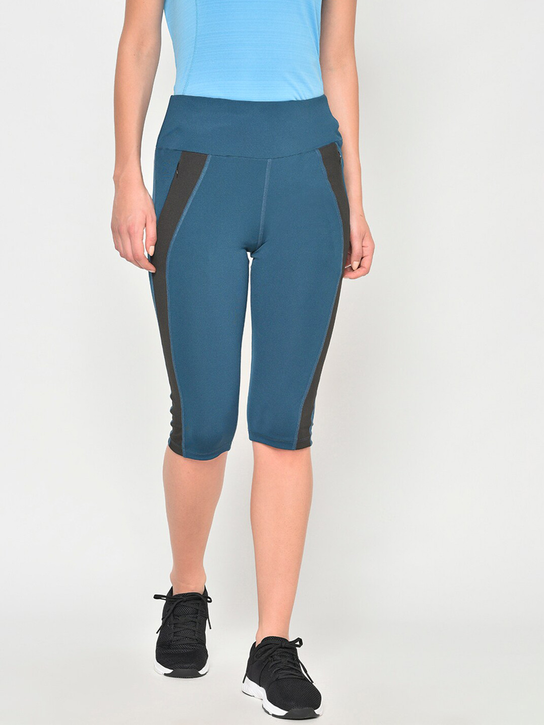 Chkokko Women Blue Solid Gym Capris