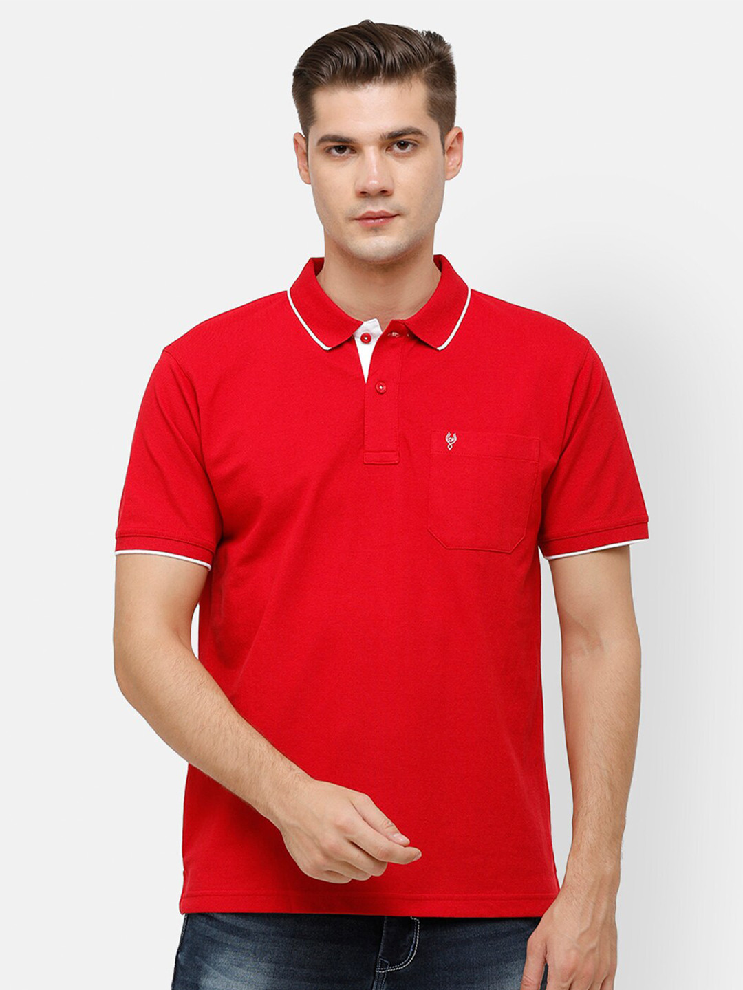 Classic Polo Men Red Solid Polo Collar T-shirt