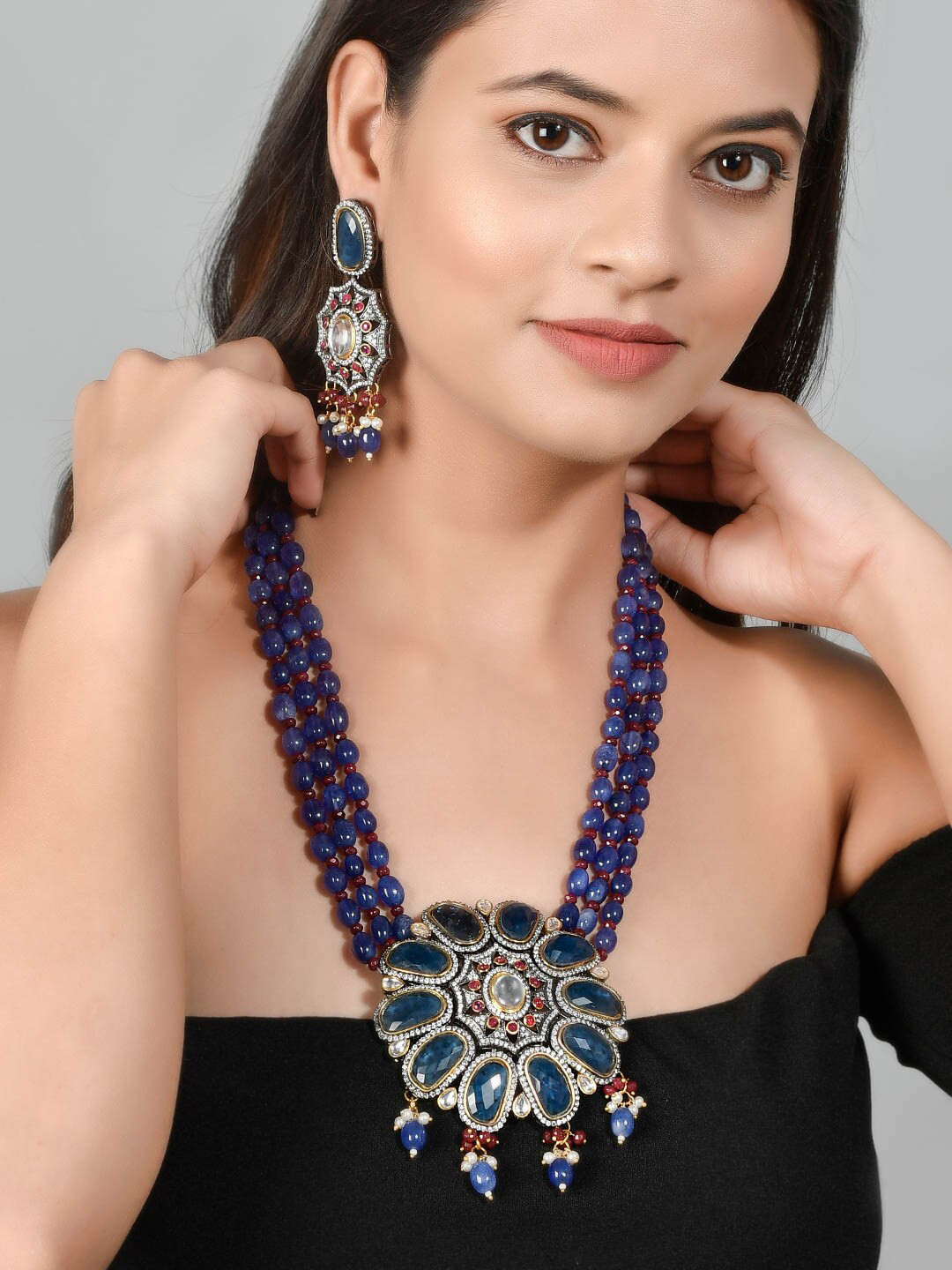 Silvermerc Designs Blue & Red Gold-Plated Kundan & Quartz Jadau Jewellery Set