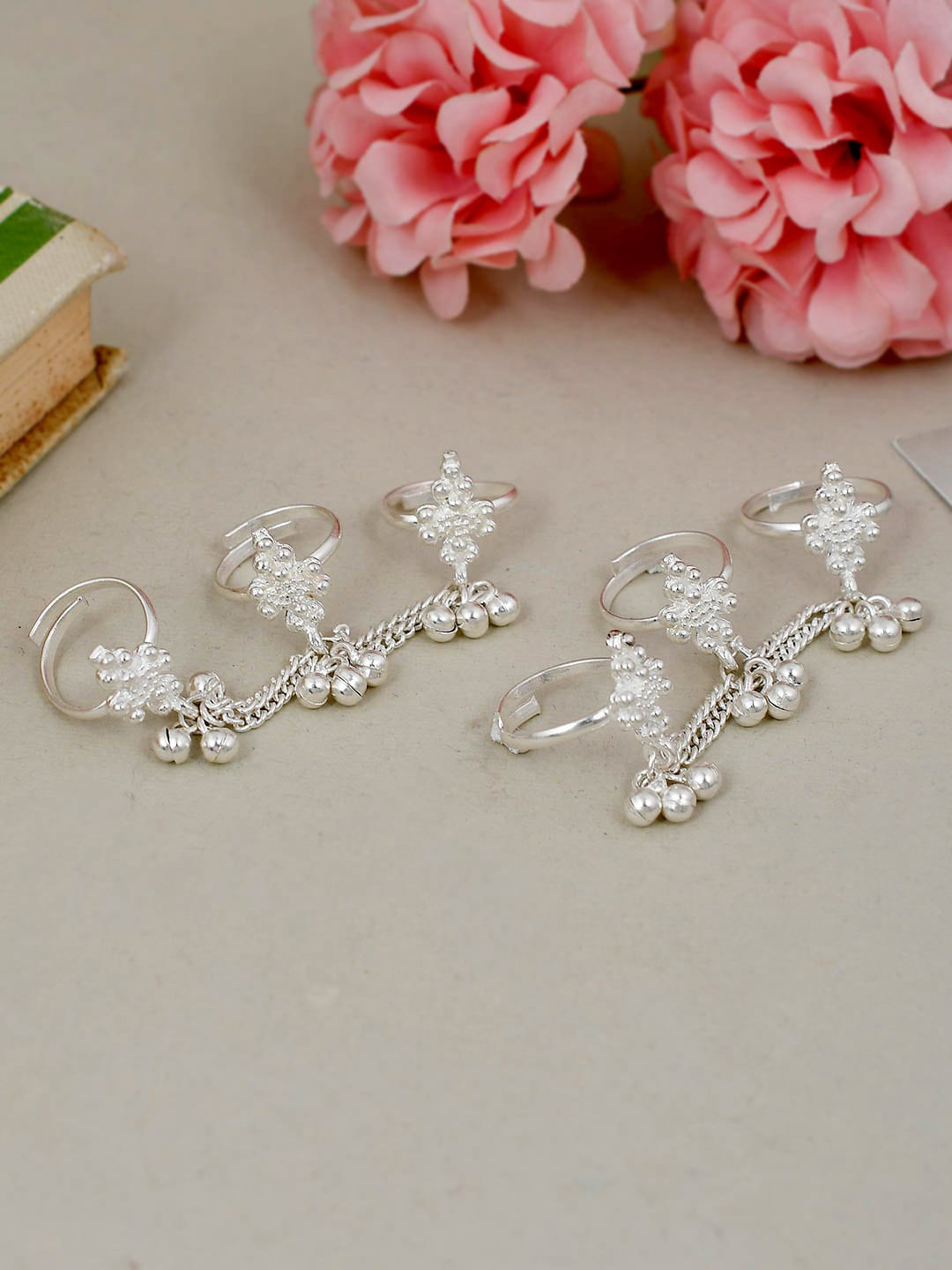 Silvermerc Designs Women Set Of 2 Silver-Toned Triple Toe Ring Chained Adjustable Bichiya