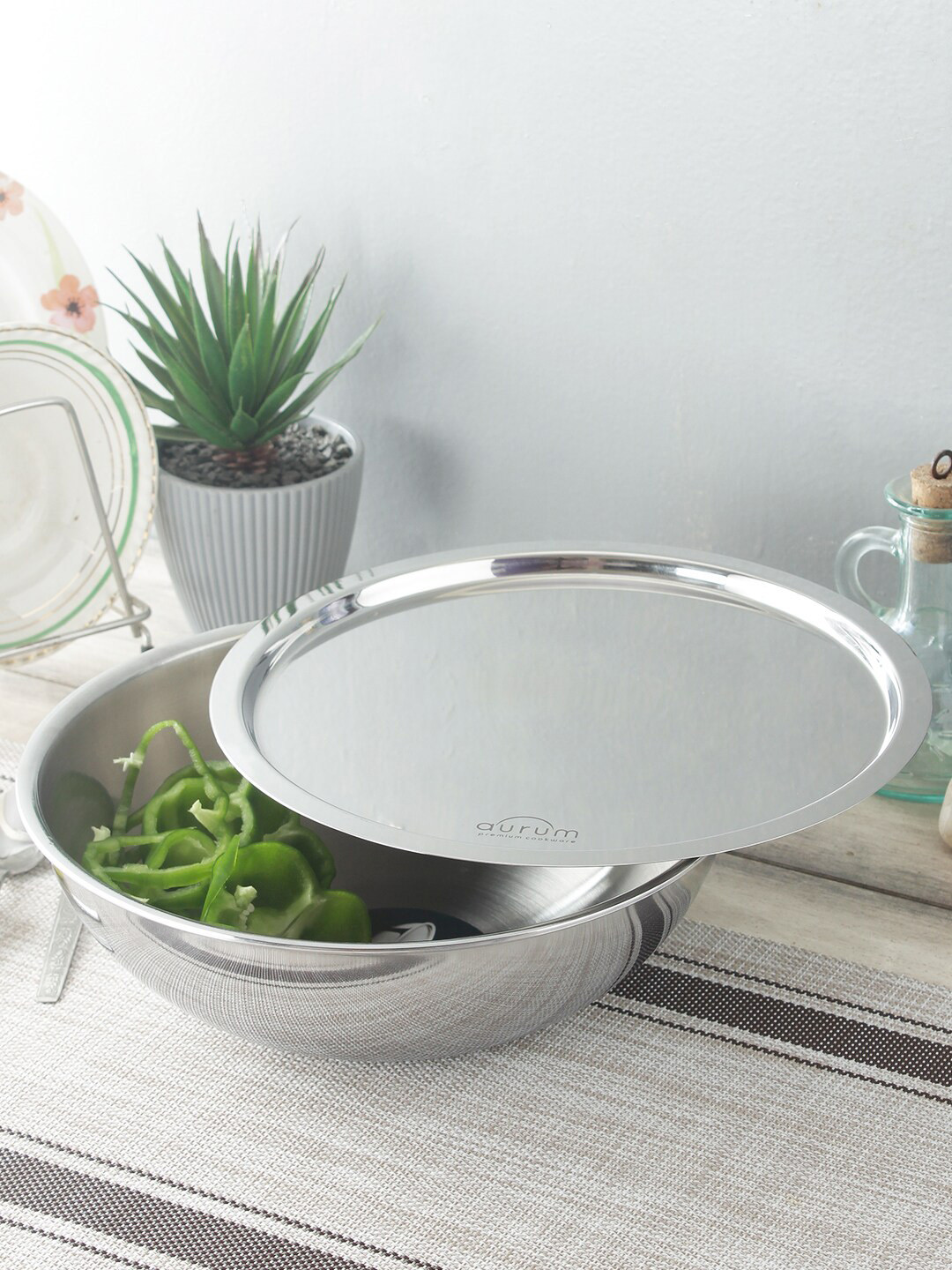 AURUM Silver-Toned Triply Tasla With Stainless Steel Lid 1.6 Ltr