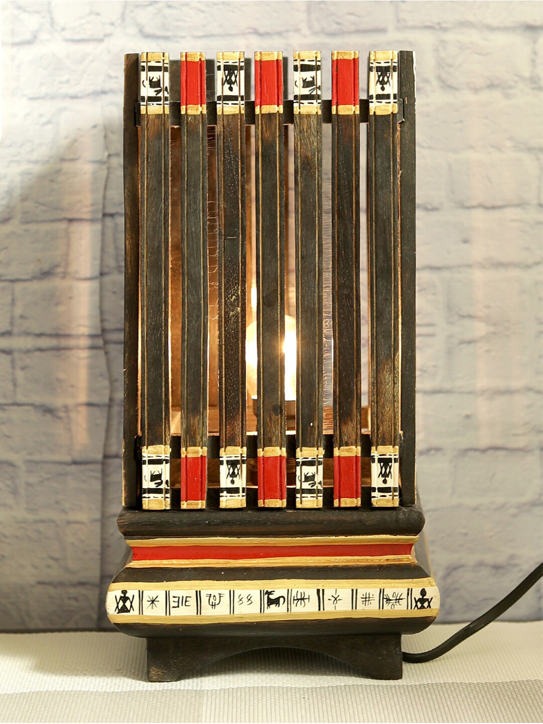 Aapno Rajasthan Black & Red Textured Traditional Table Lamp with a Wood Base