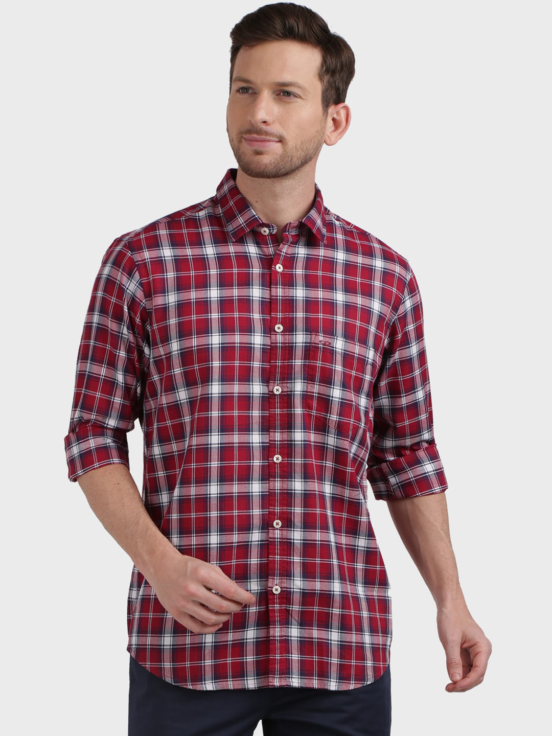 ColorPlus Men Red Tailored Fit Checked Casual Shirt
