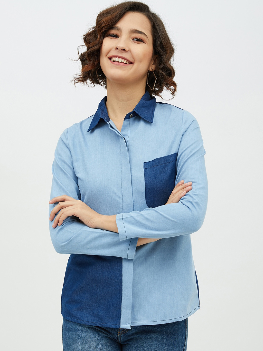 StyleStone Women Blue Comfort Regular Fit Colourblocked Chambray Casual Shirt