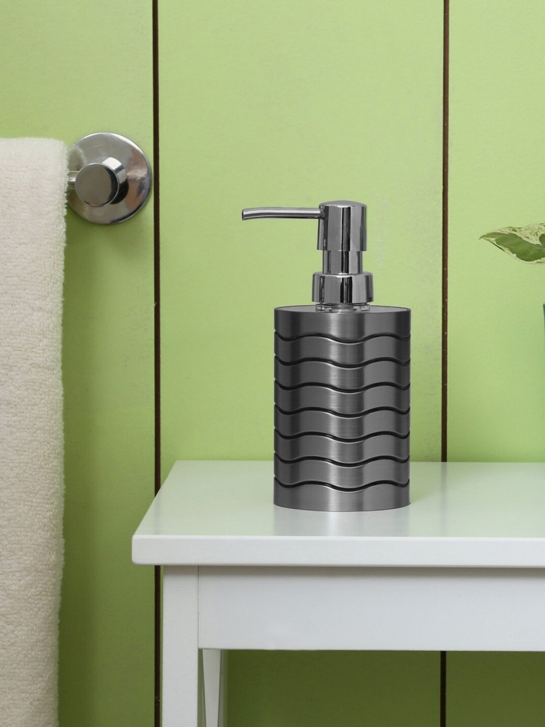 Home Centre Silver-Toned Textured Hudson Silvia Polyresin Soap Dispenser 500 ML