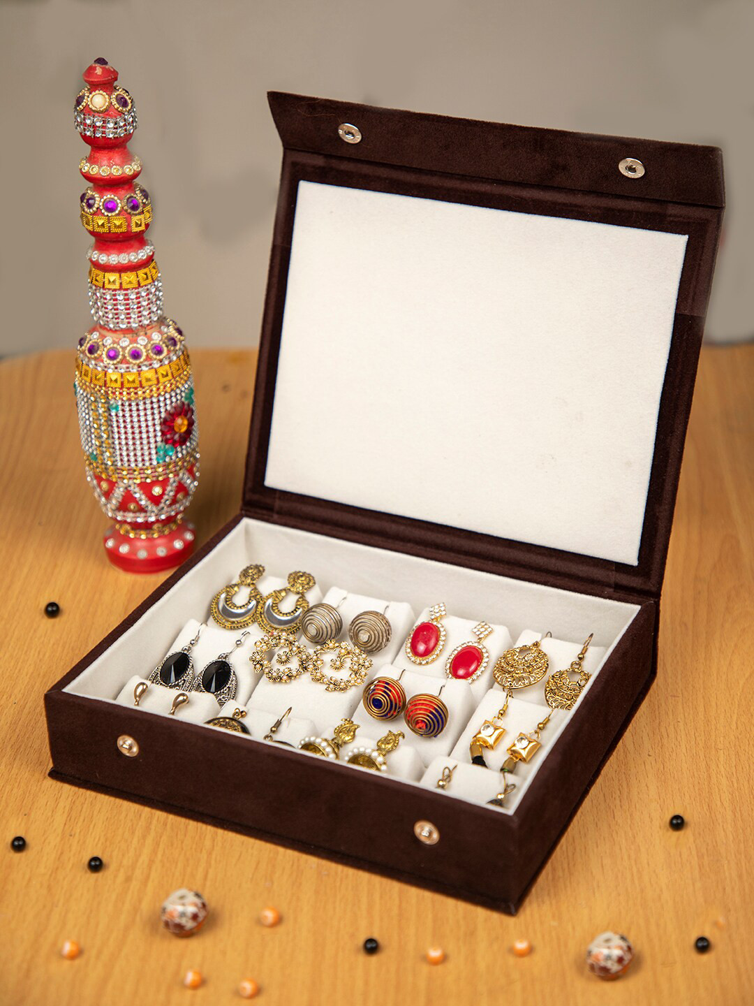 atorakushon Brown Solid Velvet Wooden Jewellery Organizer