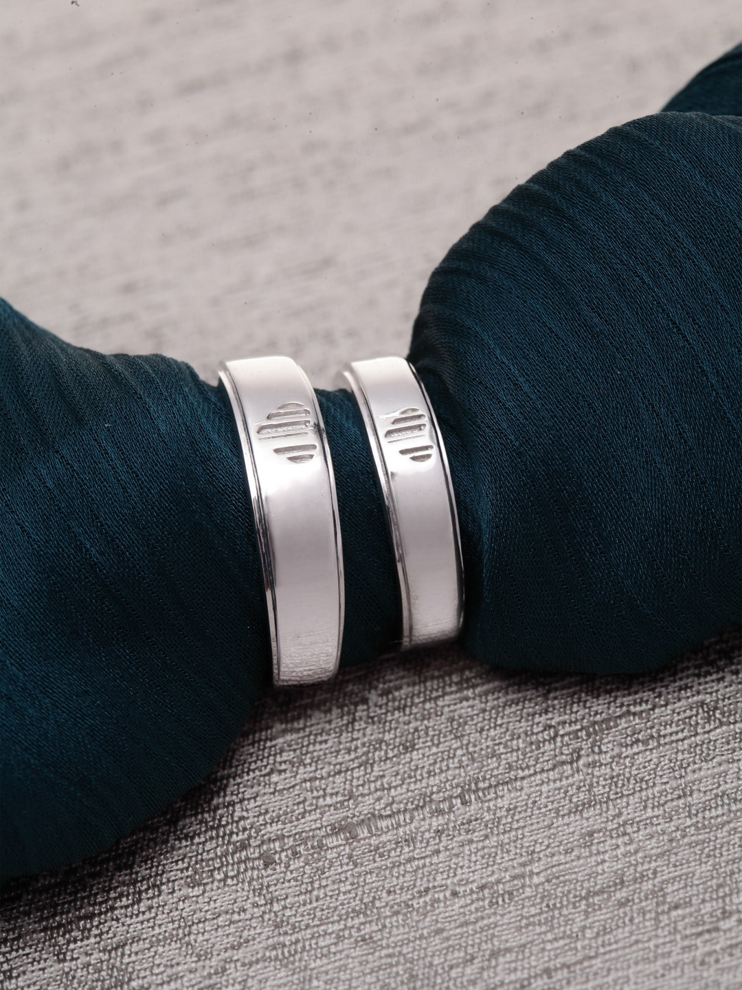 Clara Unisex Set Of 2 Sterling Silver-Toned Adjustable Couple Finger Ring