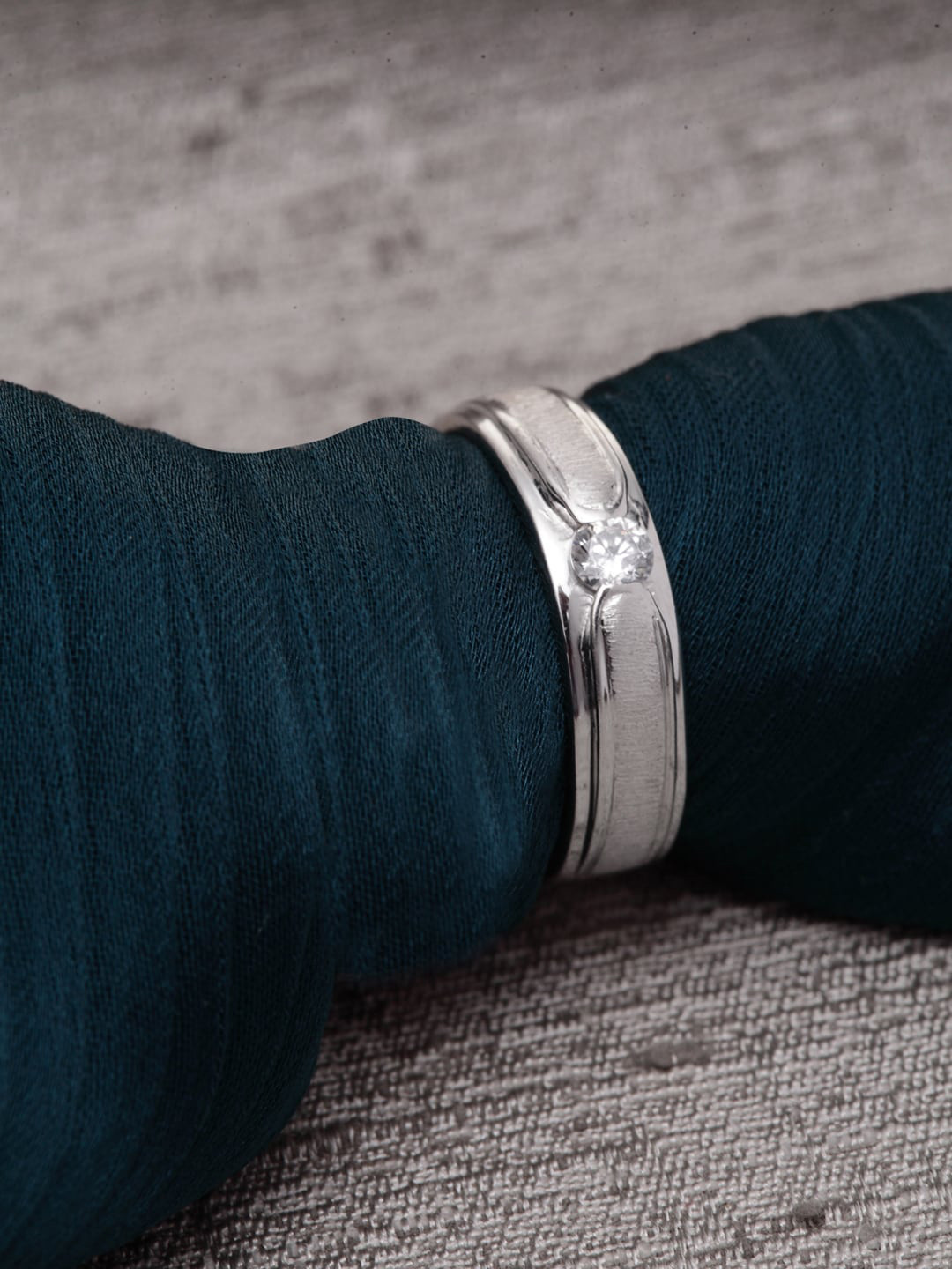 Clara Silver-Toned & White CZ-Studded Adjustable Band Finger Ring