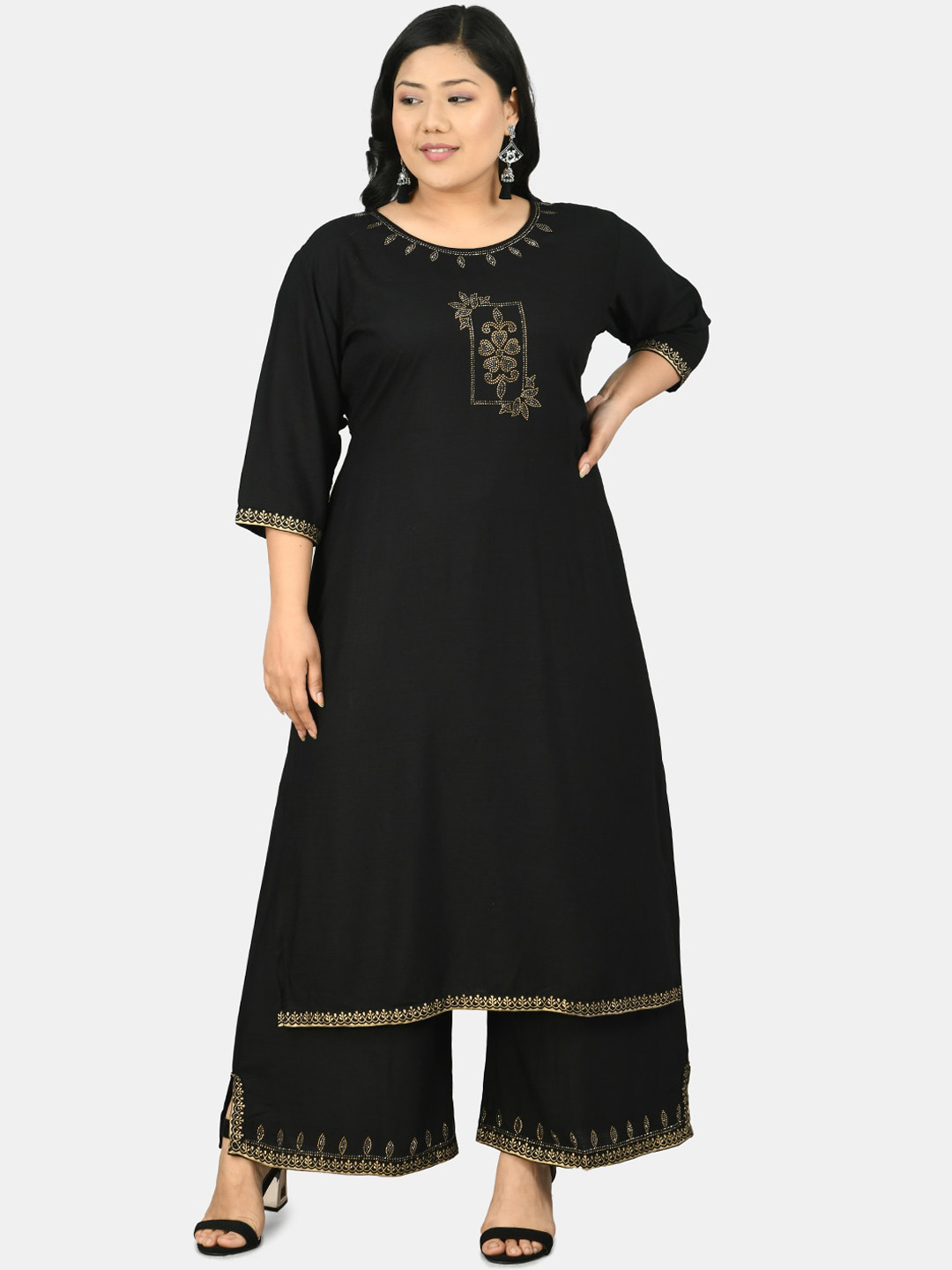 PrettyPlus by Desinoor.com  Women Black Straight Kurta with Palazzos