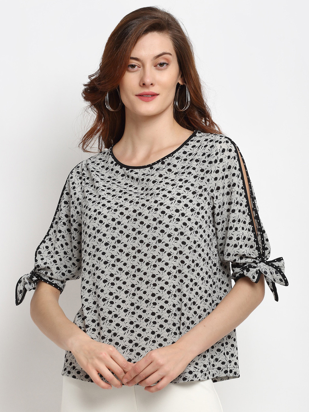 Gipsy Black & White Floral Regular Top