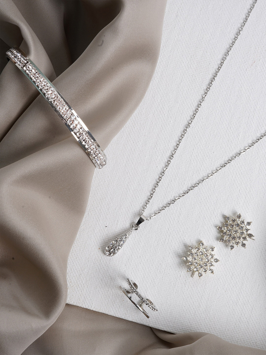 JOKER & WITCH Silver-Toned & White Stone-Studded First Snow Jewellery Set