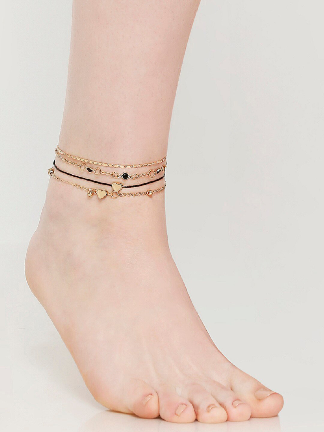 OOMPH Set Of 4 Gold-Toned & Black Delicate Anklets