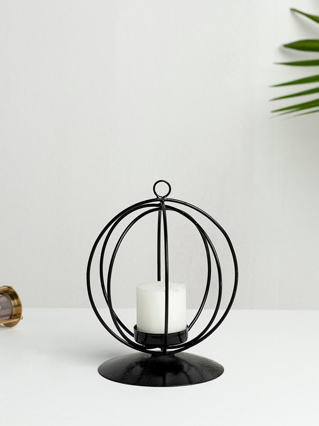 BLANC9 Black Solid Orbit-Shaped Candle Holder