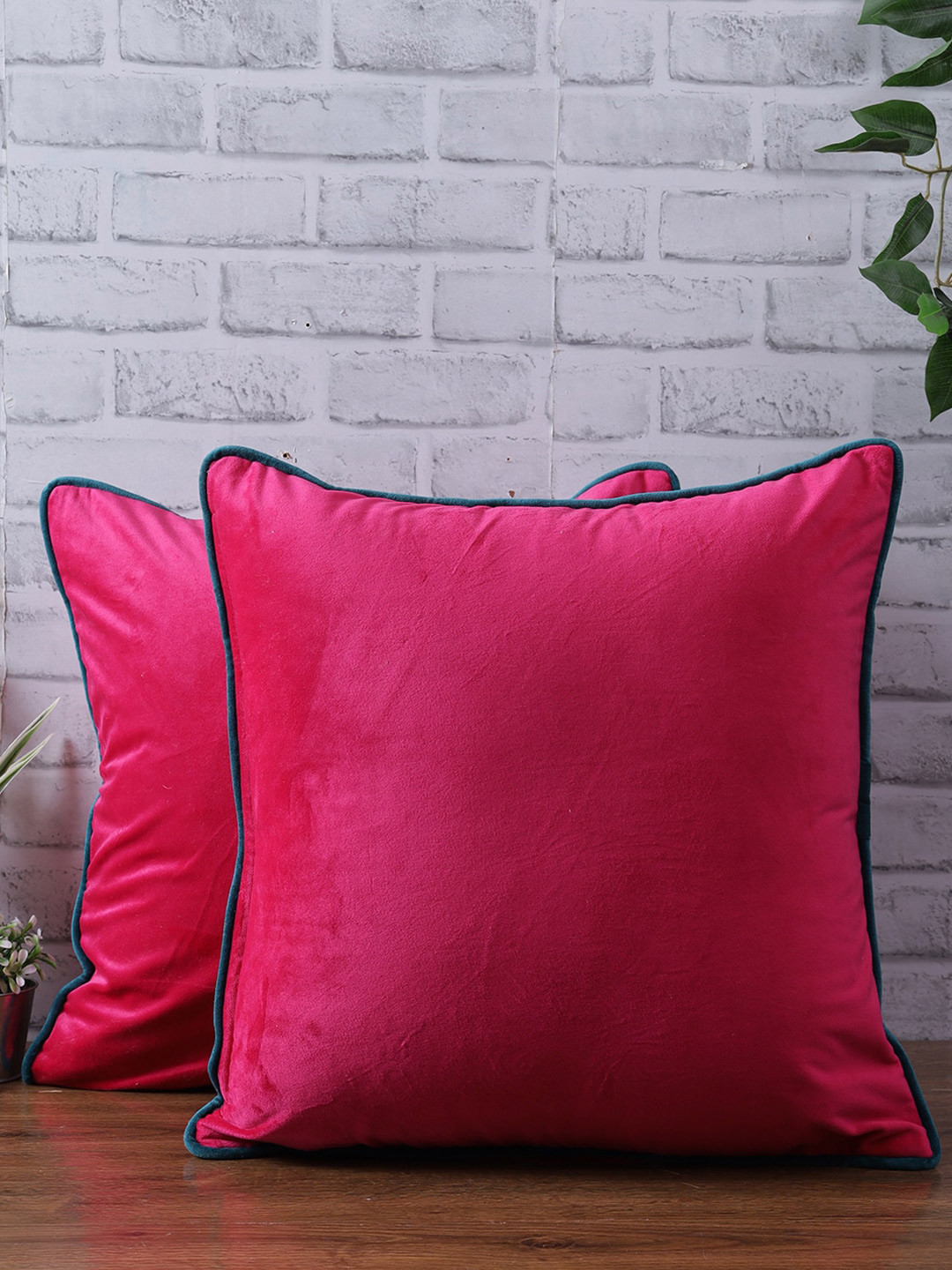 eyda Fuchsia Pink & Blue Set of 2 Velvet Square Cushion Covers