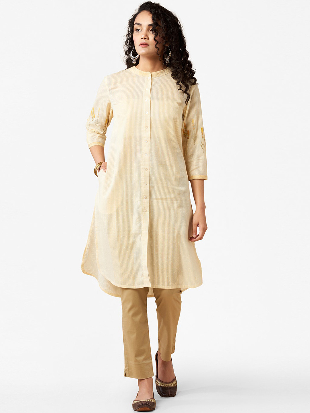 Fabindia Women Off White Dobby Kurta
