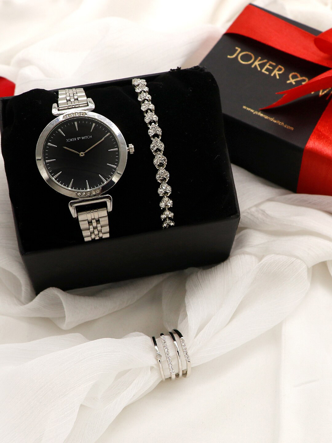 JOKER & WITCH Women Black & Silver-Toned Love Story Triangle Watch Gift Set JWLT26