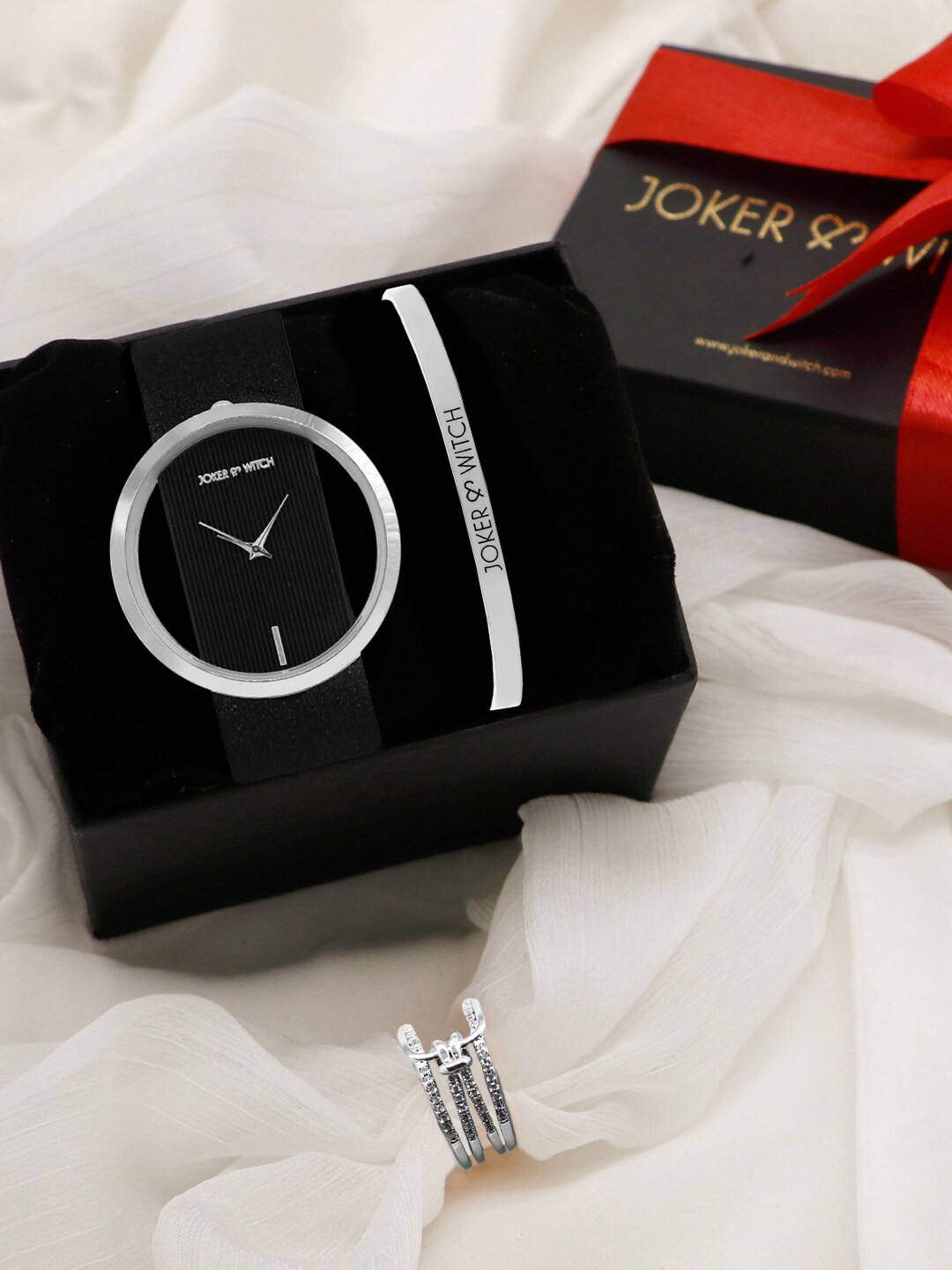 JOKER & WITCH Women Black & Silver-Toned Sparkly Night Love Triangle Watch Gift Set JWLT56