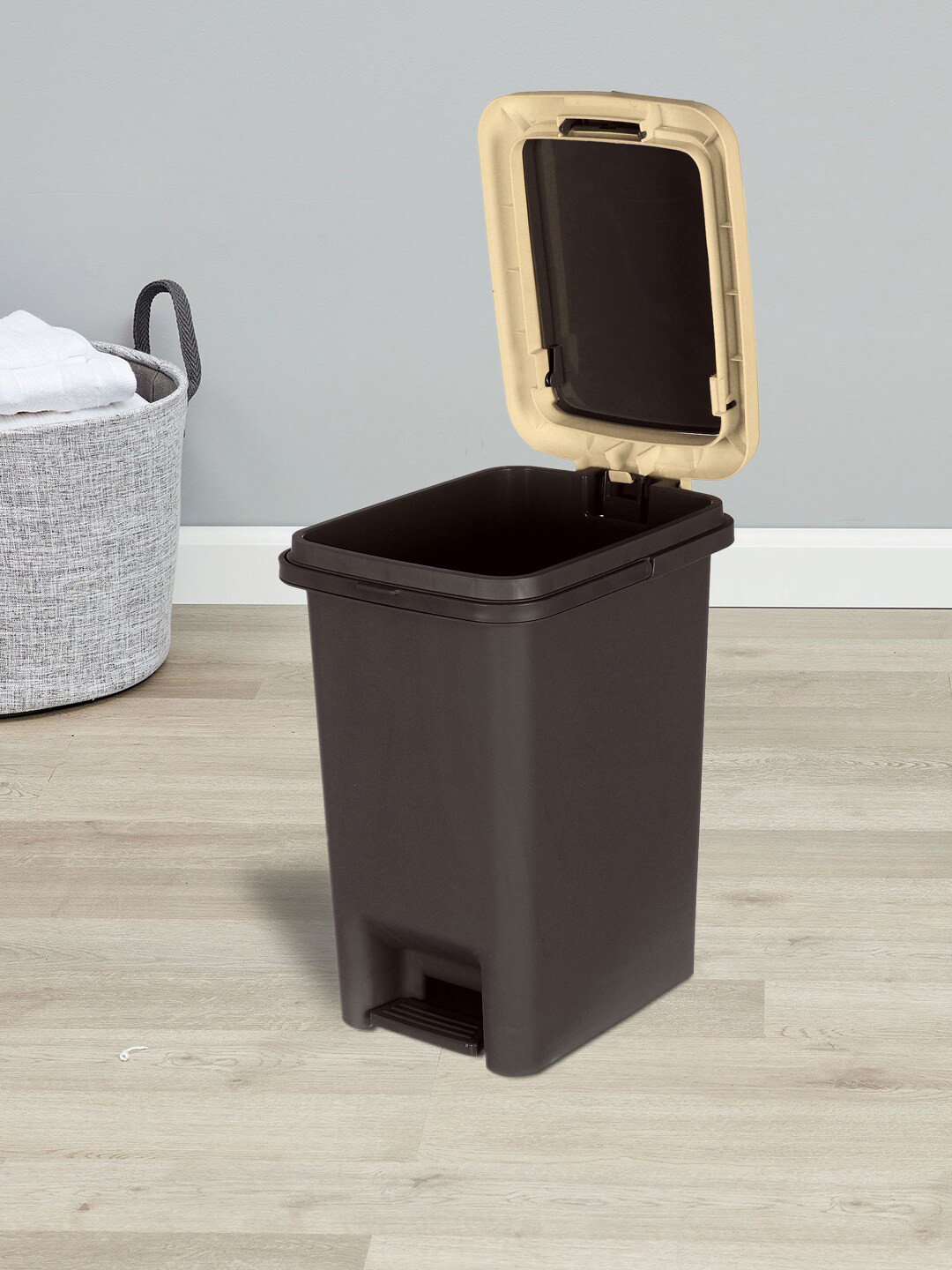 Kuber Industries Set Of 2 Brown Portable Push & Pedal Dustbin With Lid & Handle