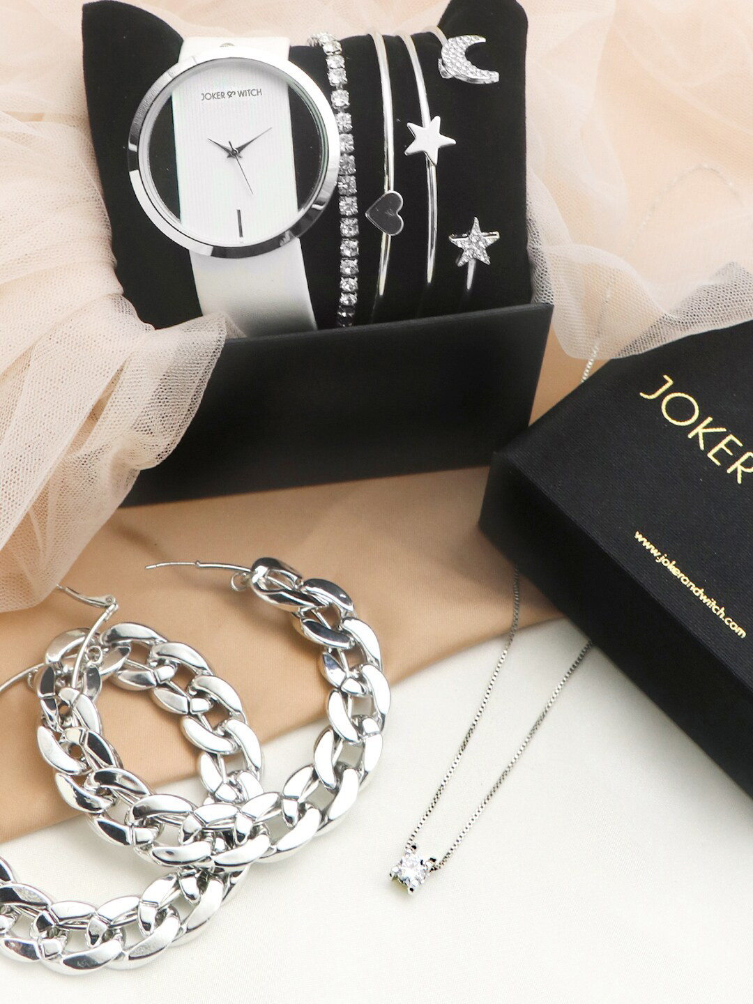 JOKER & WITCH Women White & Silver-Toned Charming Tale Love Stack Watch Gift Set JWLS253