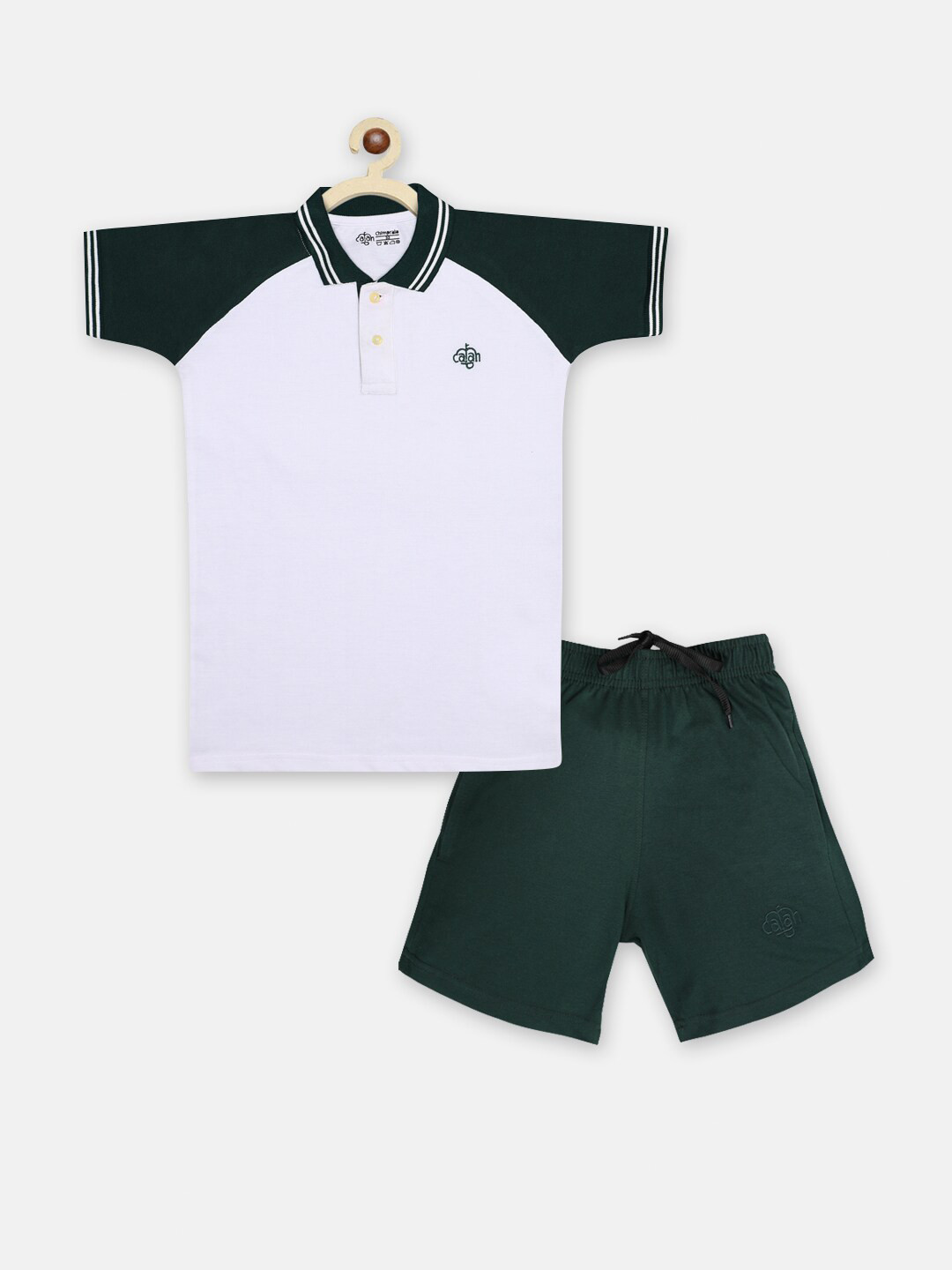 CHIMPRALA Boys White & Green T-shirt with Shorts