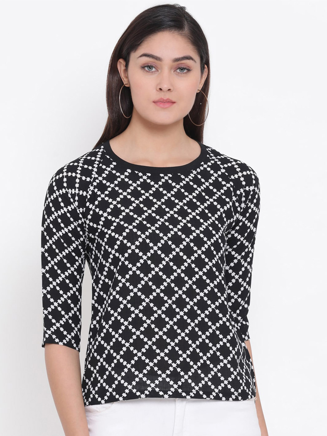 Crimsoune Club Black & White Geometric Regular Top