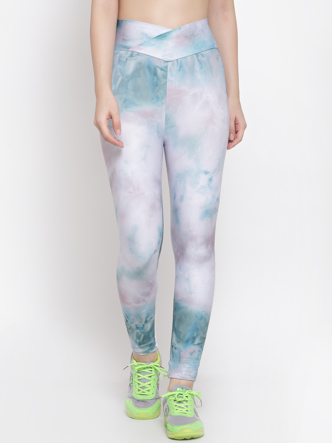 iki chic Women White & Green Printed Yoga Tights