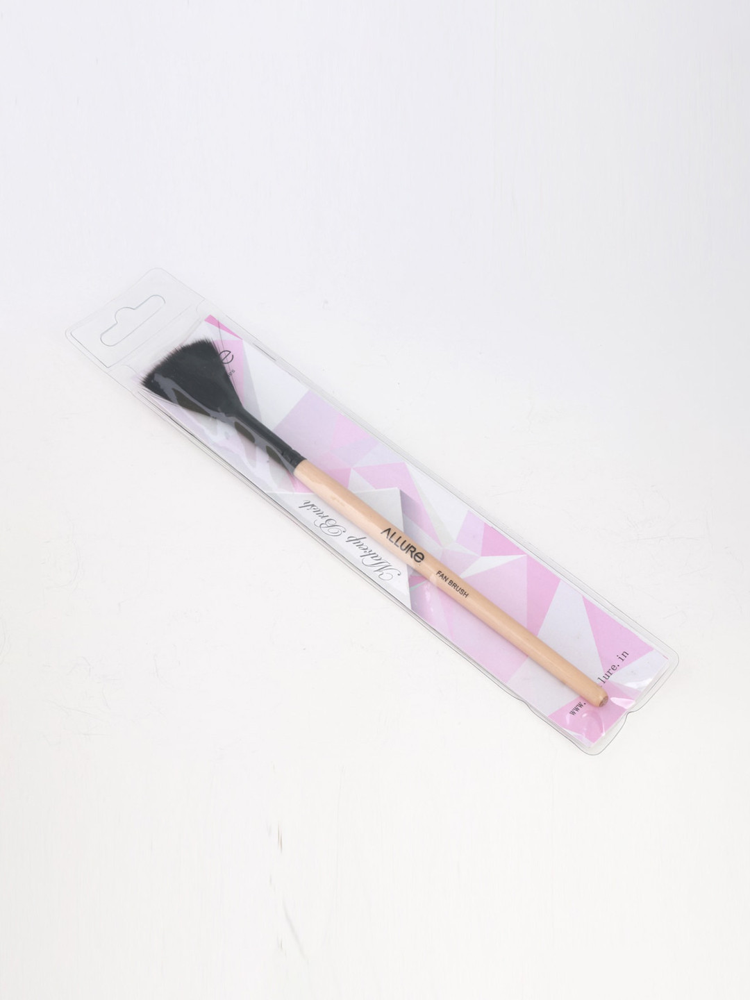 ALLURE Beige & Black Classic Fan Makeup Brush