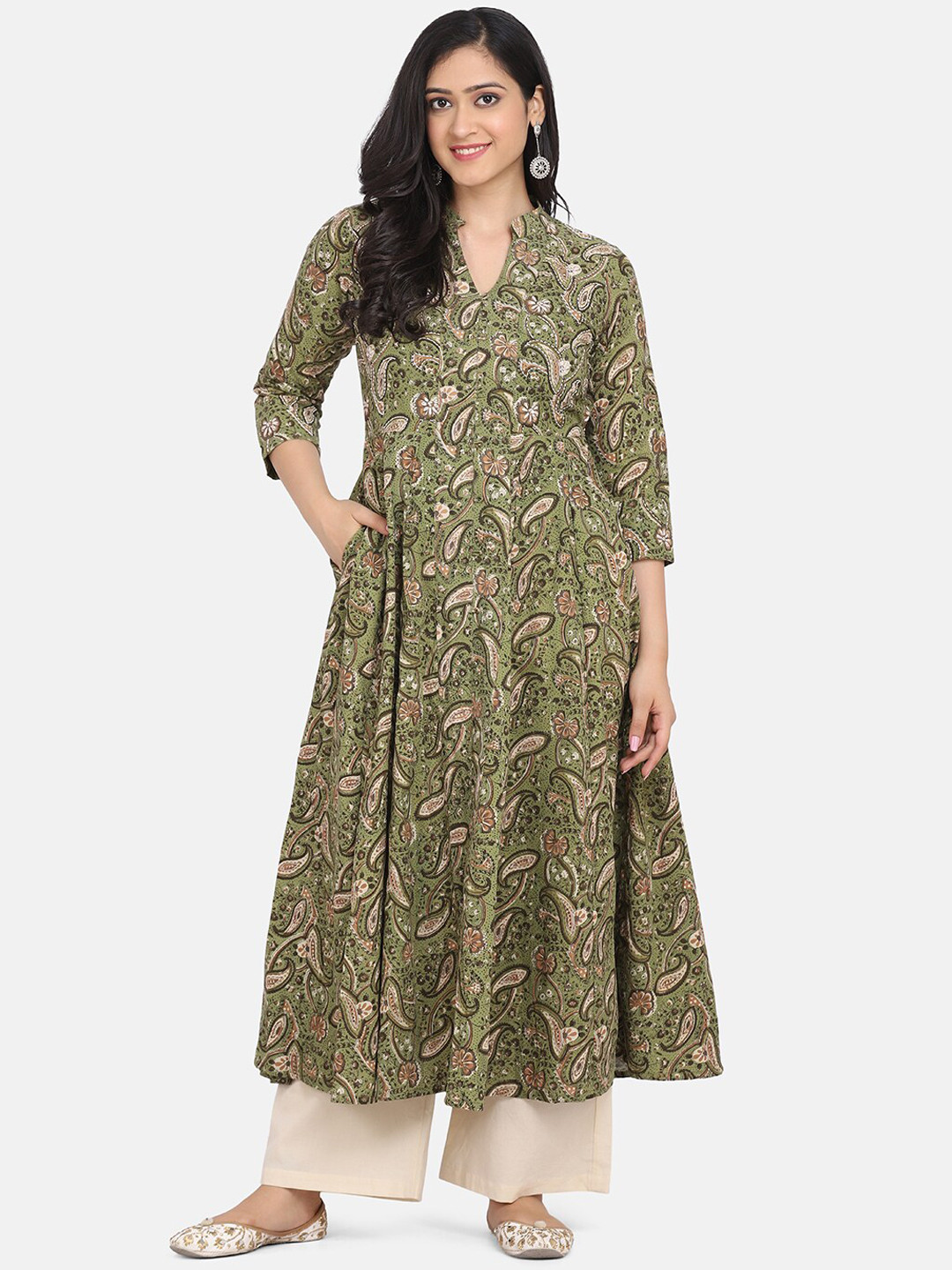 Saanjh Women Green Paisley Printed Pure Cotton Kurta with Palazzos