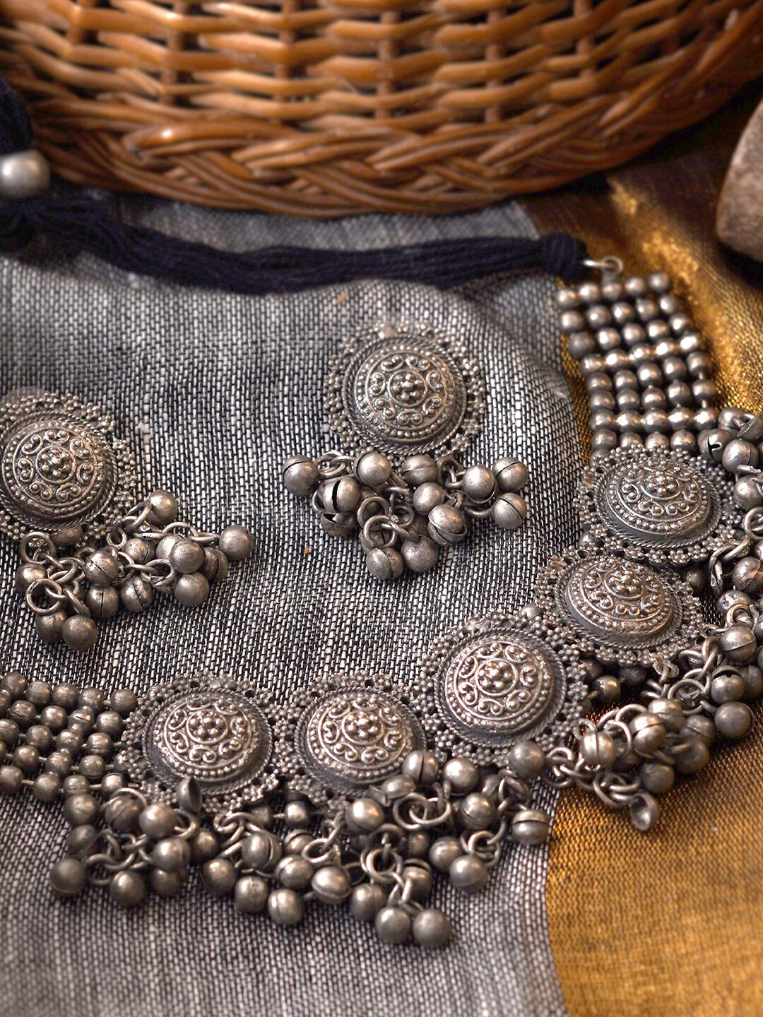 TEEJH Oxidised Silver-Plated Jewellery Set