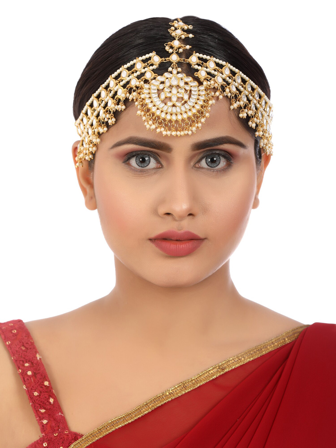 KARATCART Gold-Plated White Kundan-Studded & Pearl Beaded Handcrafted Matha Patti
